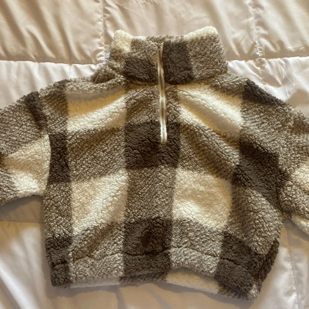 Cropped Sherpa - Picture 1 of 3